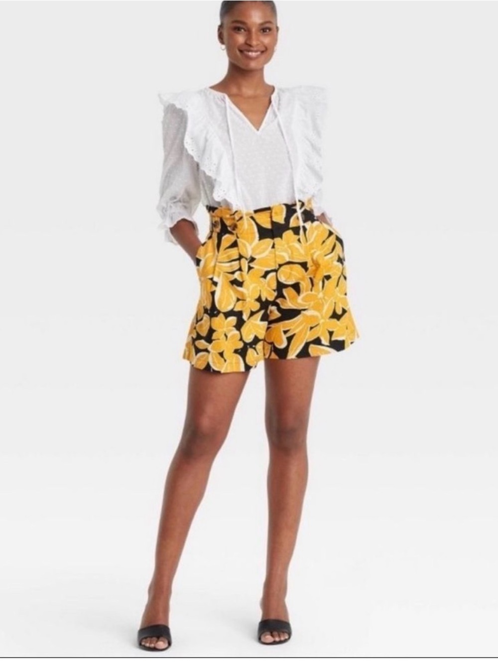 Who what Wear High-waisted paperbag Yellow Floral Tie-Waist shorts sz 10